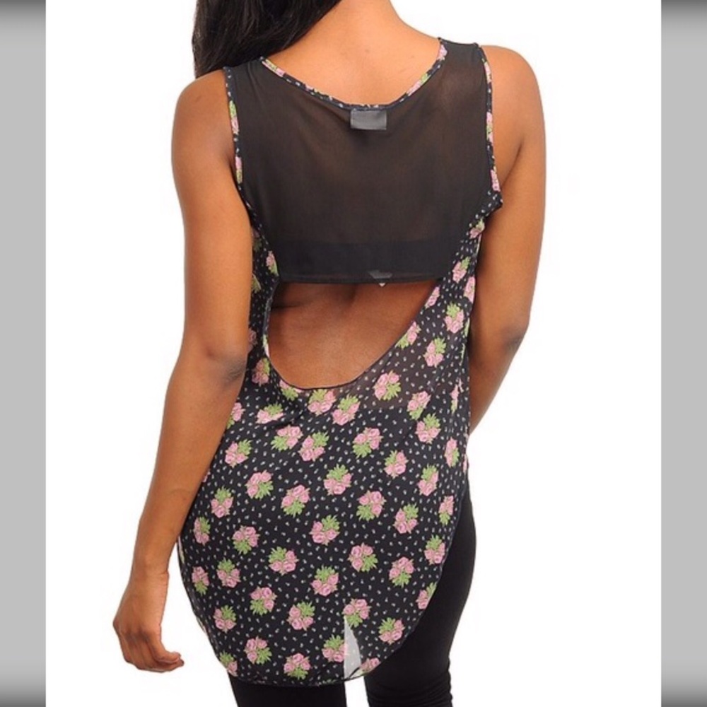 FINAL SALE HIGH AND LOW TOP WITH FLOWERS. - Picture 3 of 4